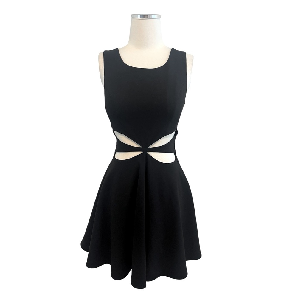 MARCIANO Black Cutout Fit & Flare Sleeveless Mini Dress Sz 2